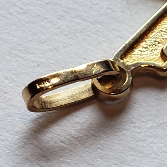 14k Gold #1 Wife Charm Pendant - Picture 4 of 5